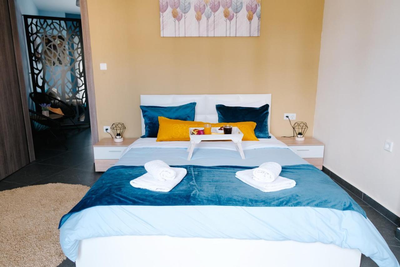 Violet City Center Apartments Kavala Esterno foto